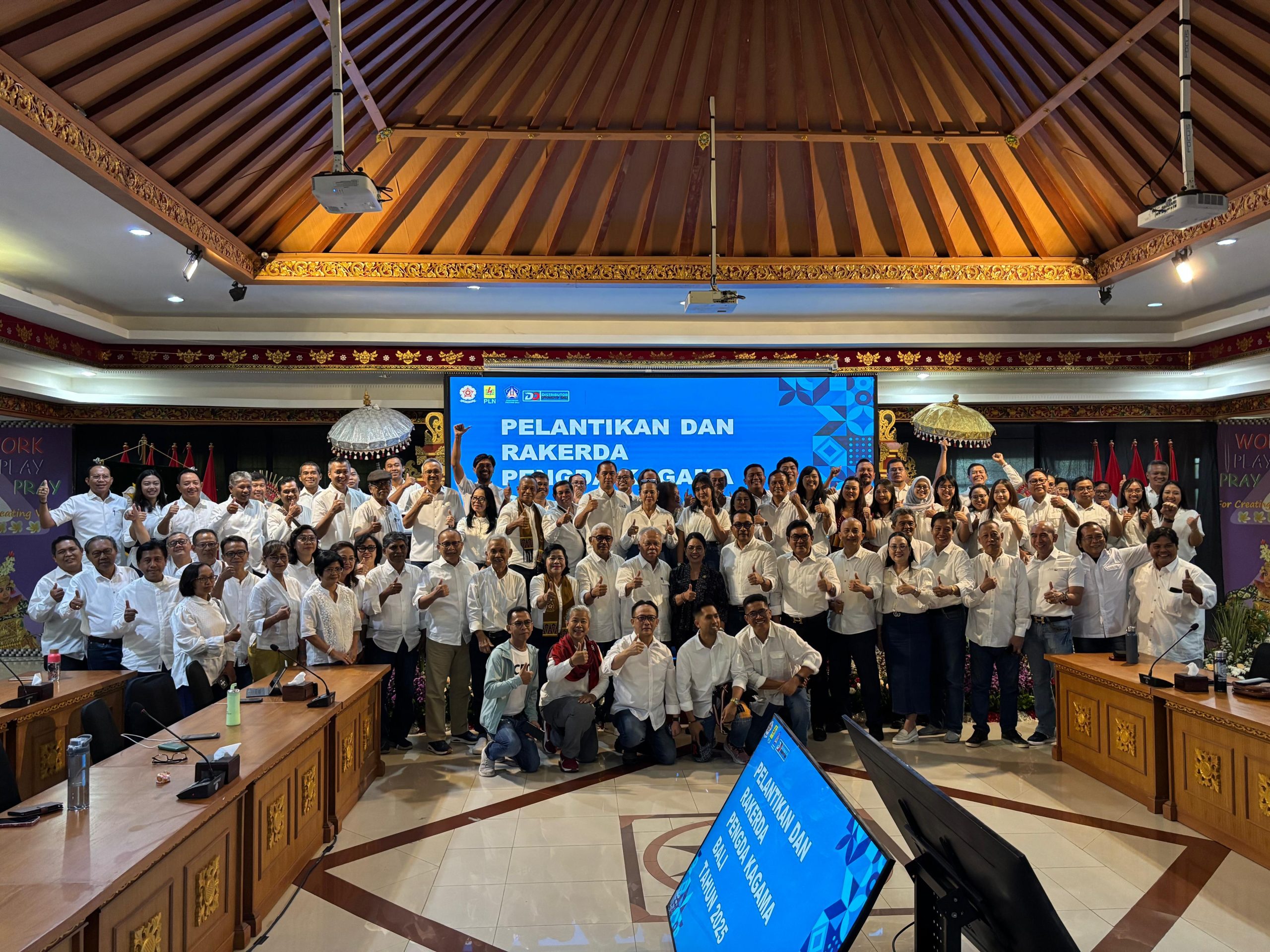 Pelantikan Pengurus Daerah Kagama Bali 2025-2030 oleh Dr. Basuki Hadimuljono di Gedung PLN UID, Bali.