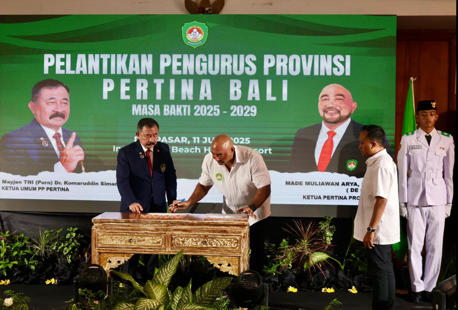 The inauguration of PERTINA Bali's new board for 2025–2029 at Inna Sindhu, Sanur.