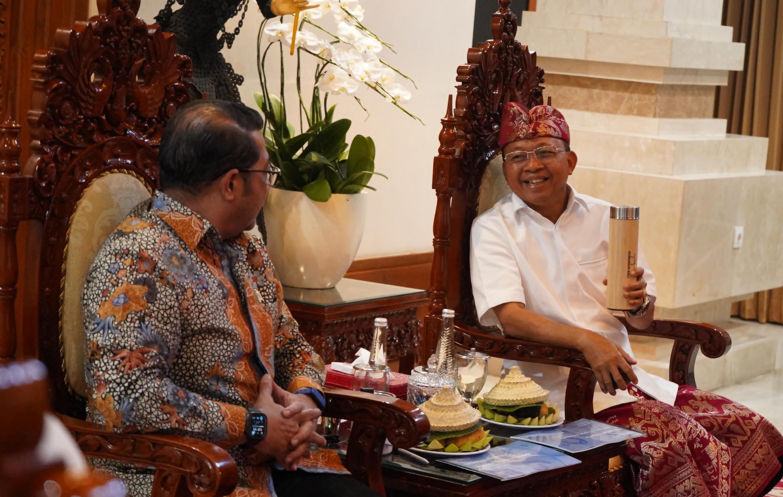 Minister Teuku Riefky and Governor Wayan Koster discuss Bali's success in building a thriving creative economy ecosystem.