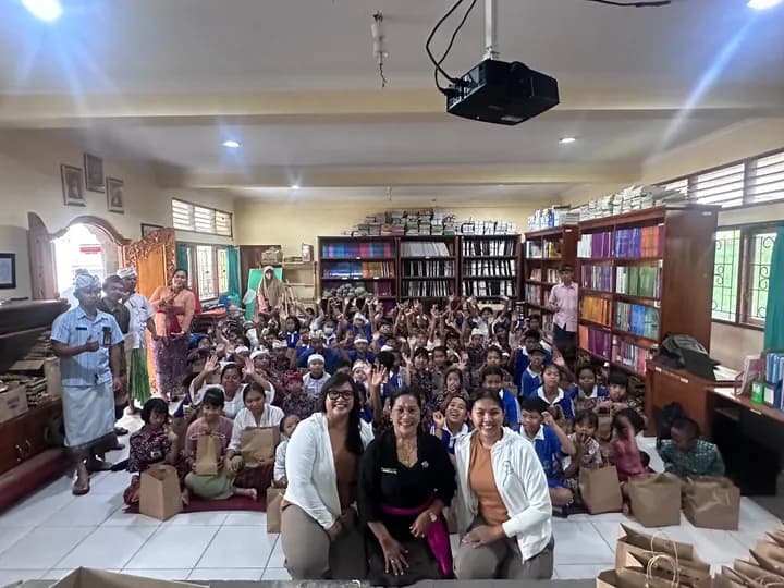 CSR PT. Sarana Buana Handara kepada warga sekitar.
