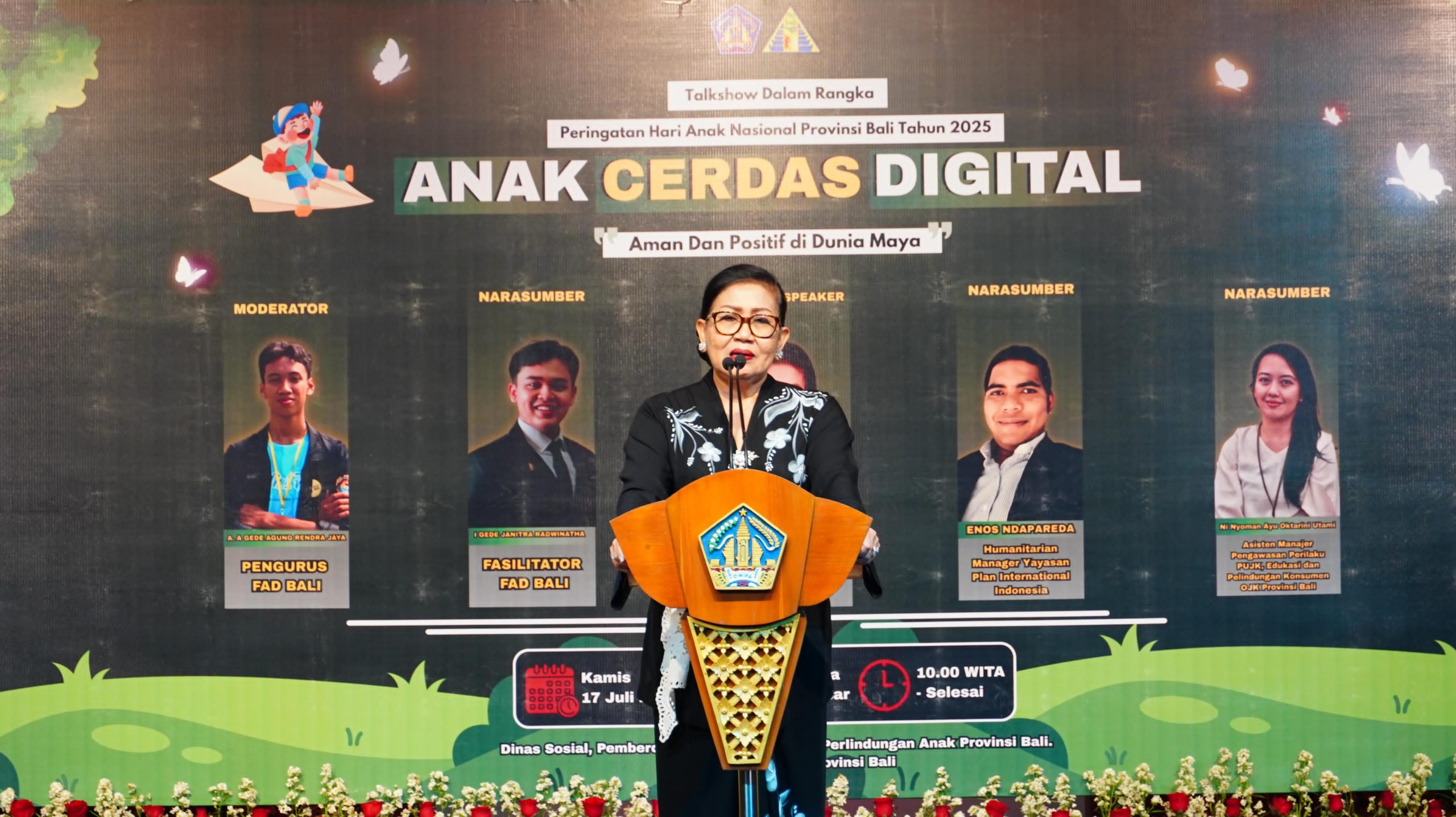 Putri Koster ajak generasi muda Bali cerdas dan bijak dalam dunia digital.