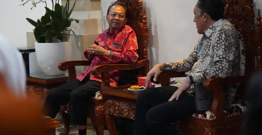 Gubernur Bali menerima Sekjen Kementerian Kebudayaan bahas CHANDI SUMMIT 2025 di Denpasar.