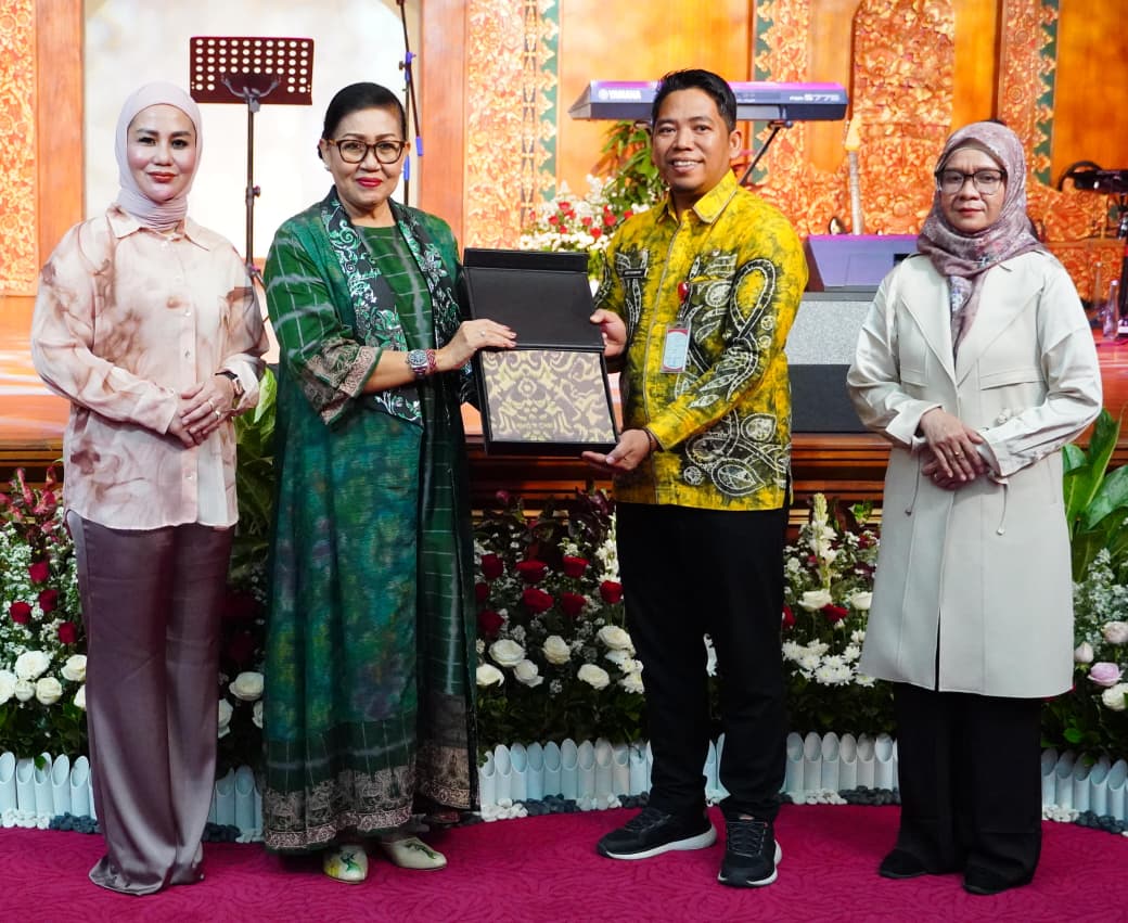 TP PKK Hulu Sungai Tengah studi tiru ke Bali dan diterima Putri Koster.