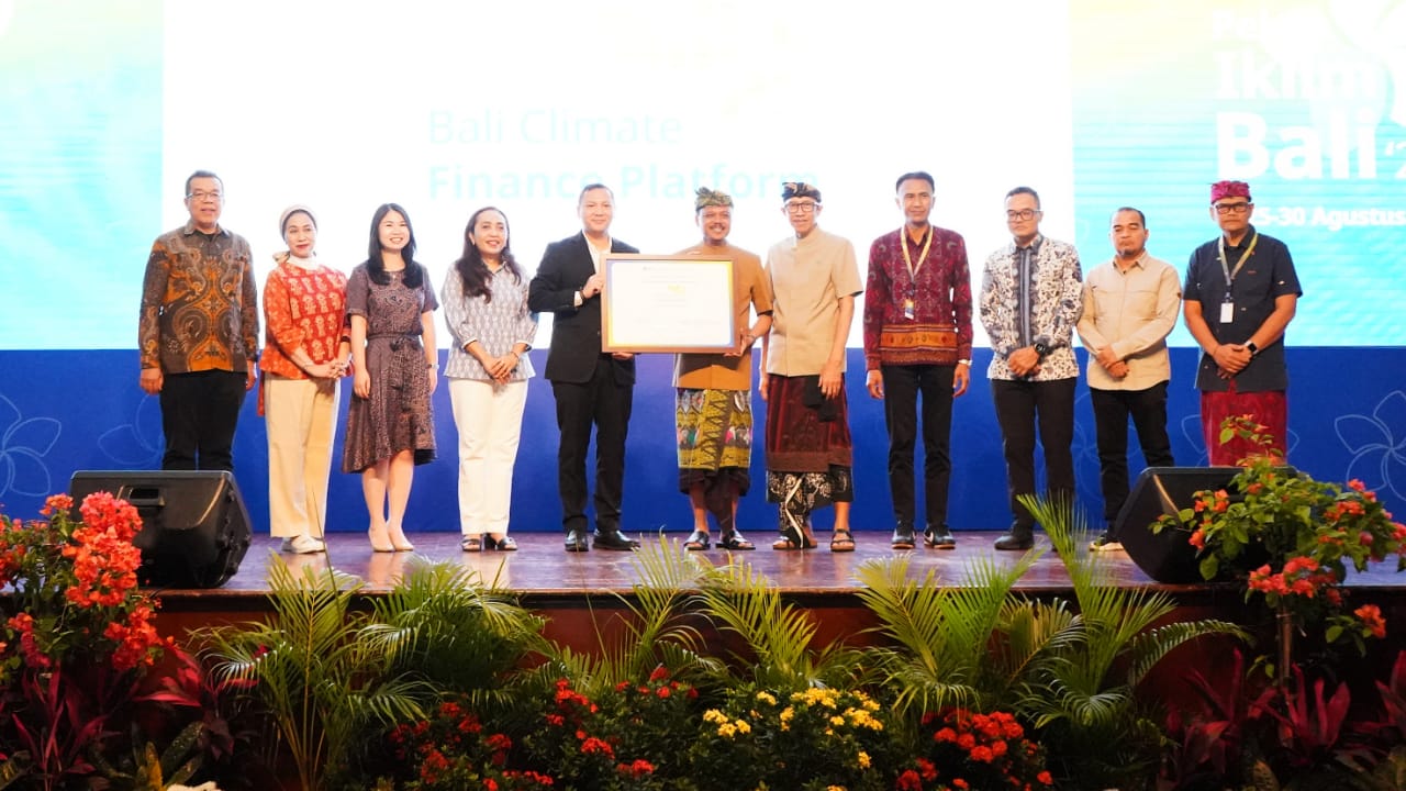 Forum Investasi Iklim Bali 2025 membahas kepemimpinan daerah dan pembiayaan berkelanjutan untuk aksi iklim.