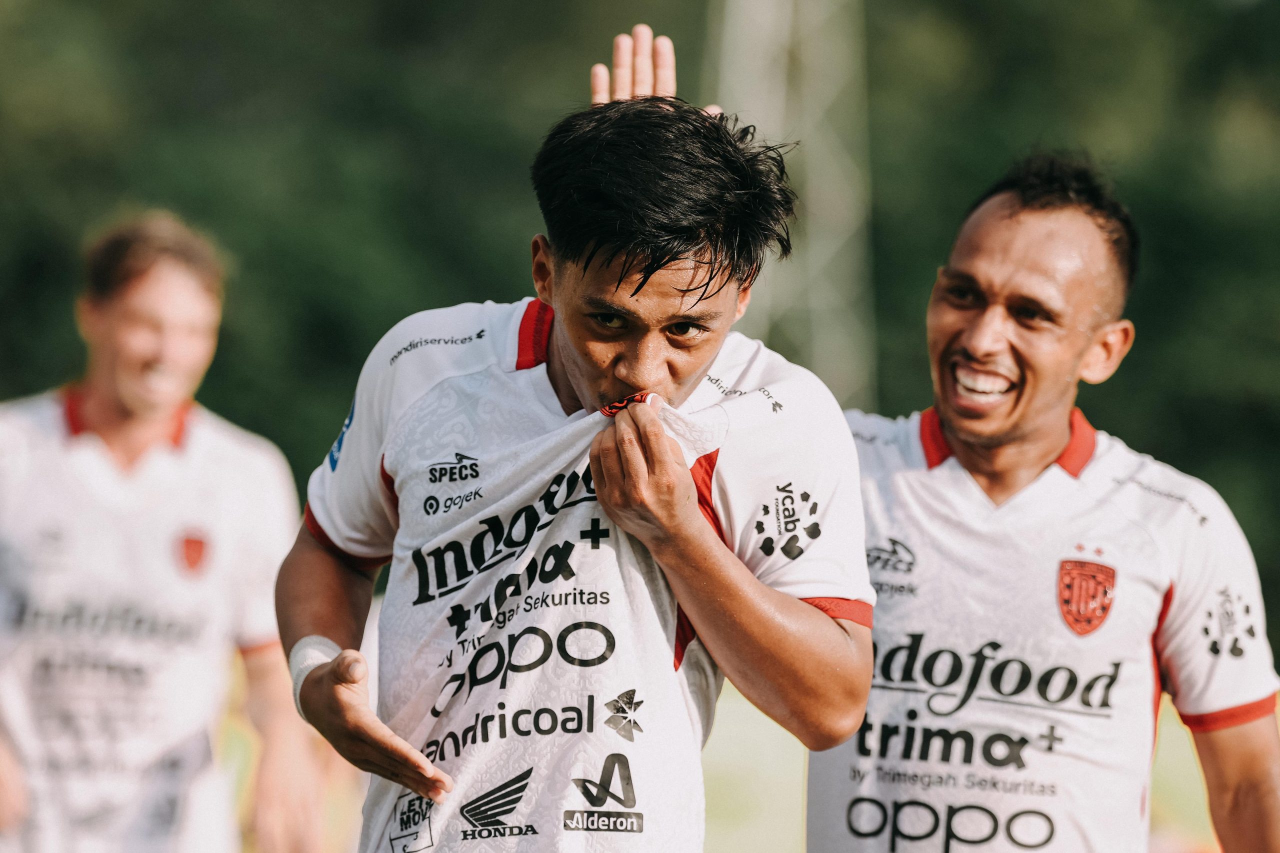 Reyner Barusu pemain muda Bali United mencetak gol perdana lawan Semen Padang.