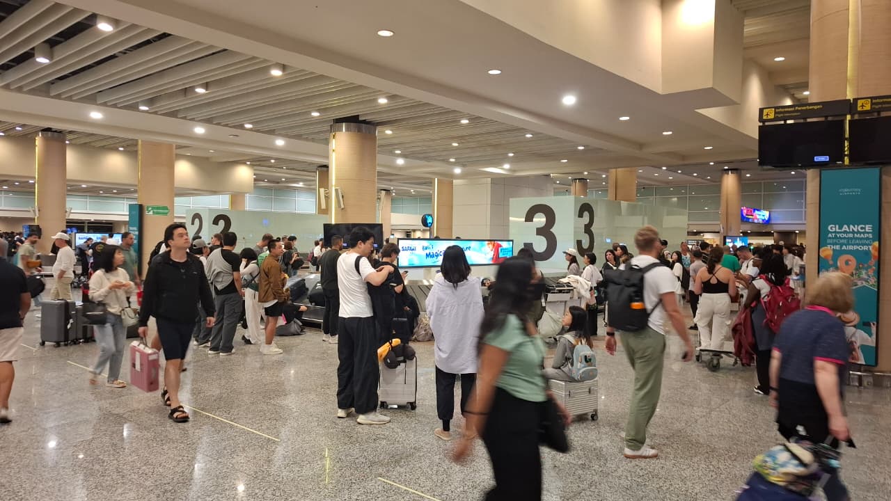 Manajemen Bandara Ngurah Rai Bali meminta maaf atas pemadaman listrik yang berdampak pada jadwal penerbangan.