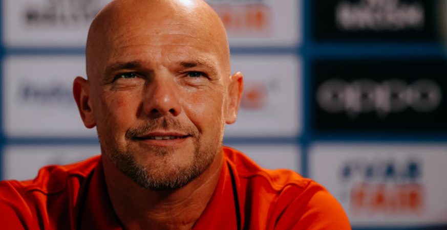 Johnny Jansen jelang laga Bali United vs Persib Bandung di Stadion Kapten I Wayan Dipta.