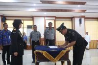 Momen Keakraban Presiden Prabowo Naik Mobil ‘Maung’ Bersama Sri Sultan Hamengkubuwono X