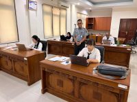 Perkuat Pilar Reformasi Birokrasi: Kakanwil Kemenkum Bali Lantik Pejabat Fungsional Analis SDM