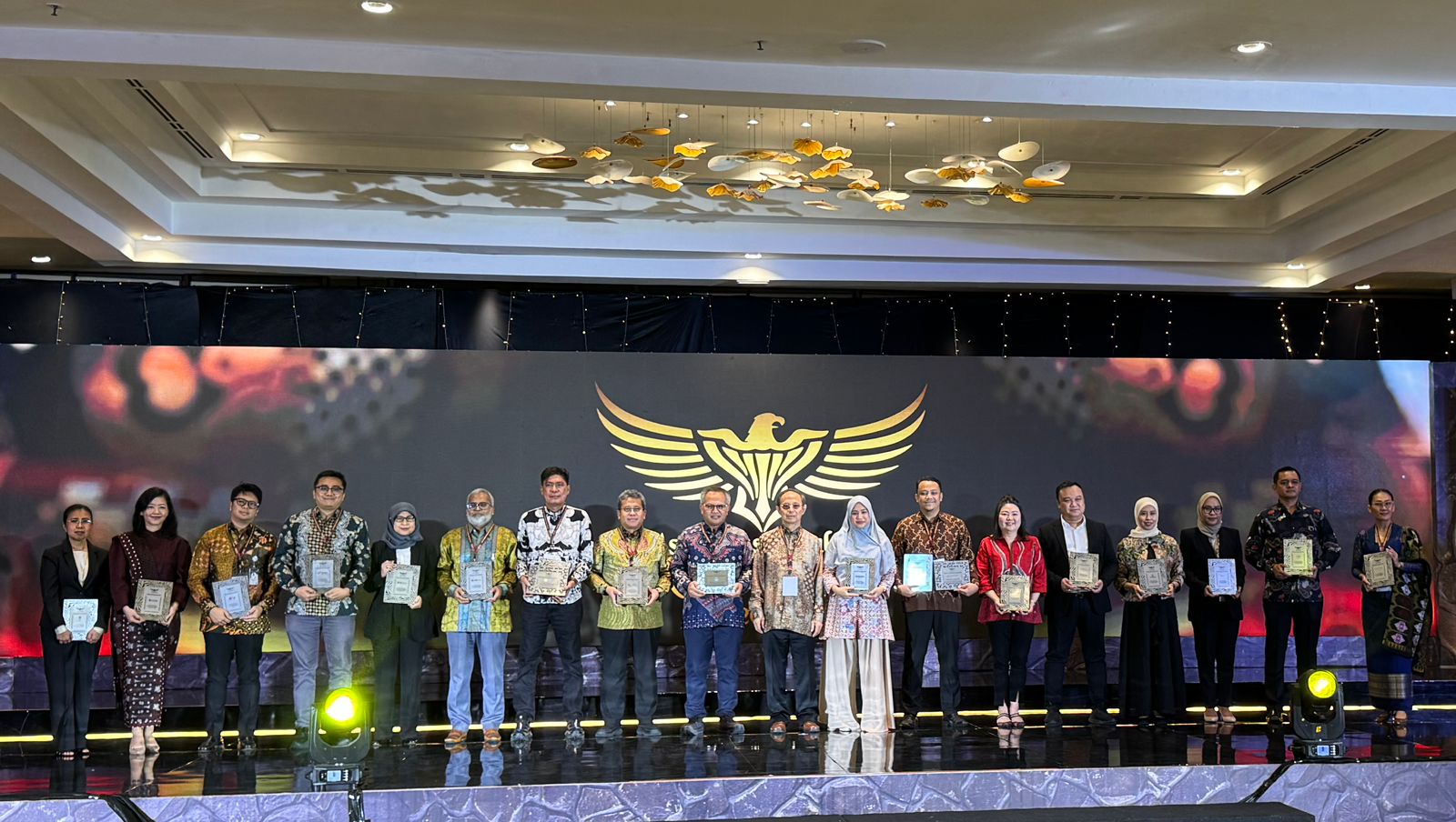 Pencapaian ITDC dalam penghargaan ESG dan keberlanjutan 2025.