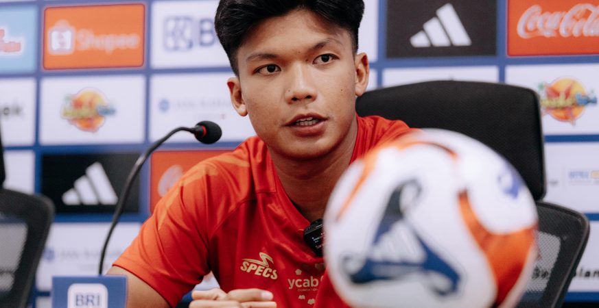 Pemain belakang Bali United, Kadek Arel Priyatna, siap kembali tampil menghadapi Bhayangkara Presisi Lampung FC di pekan ke-12 BRI Super League 2025/26. Arel menegaskan fokus penuh membantu Serdadu Tridatu meraih hasil positif sebelum bergabung dengan Timnas Indonesia U23.